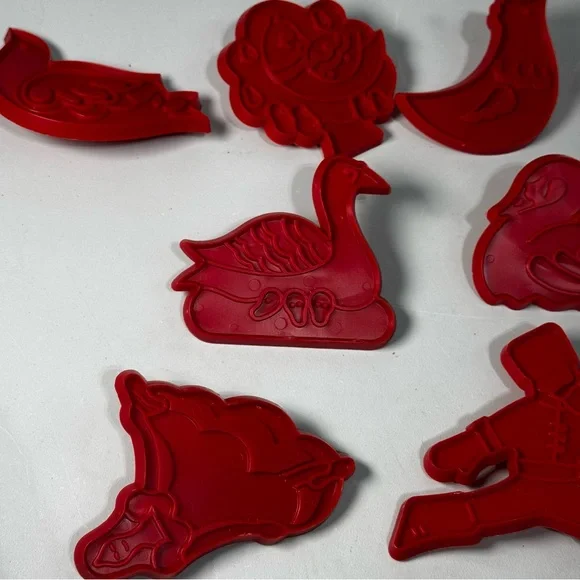 Vintage 1978 TWELVE DAYS OF CHRISTMAS COOKIE CUTTERS Complete Set Kraft Chilton - Picture 2 of 8